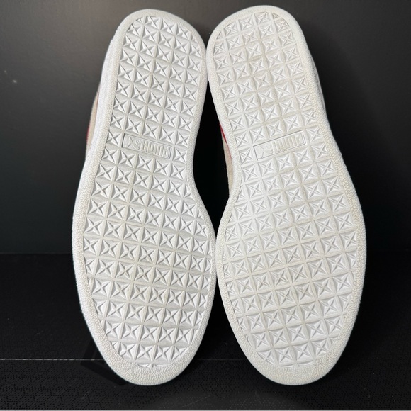 Puma Suede Jr. size 7y “high risk red”  LOOKS NEW - Picture 5 of 15